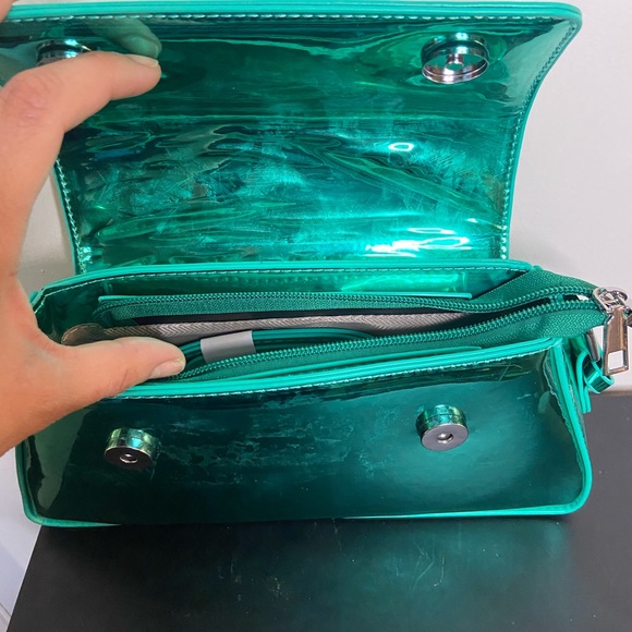 Chrome purse - Picture 4 of 6